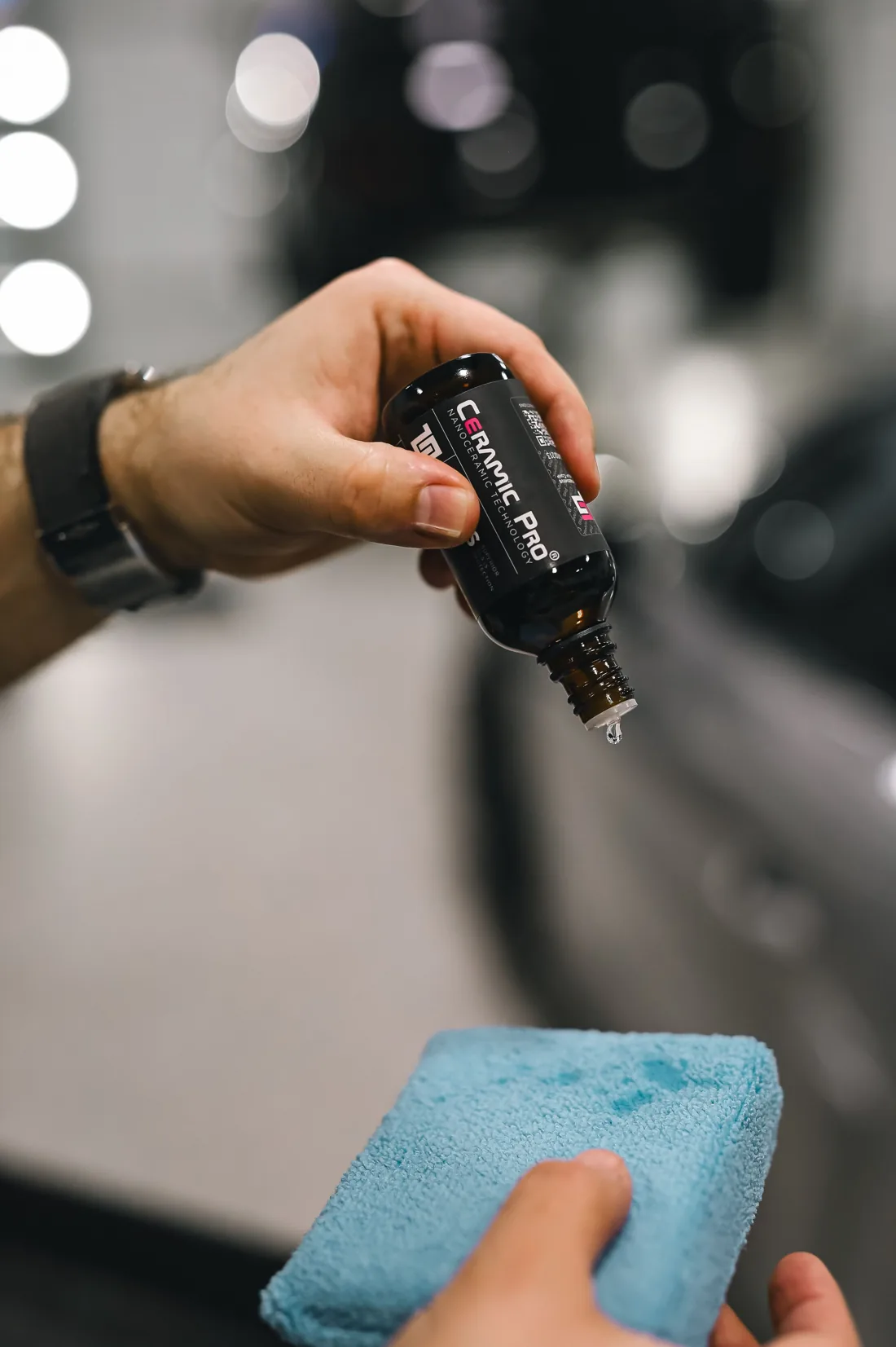 Ceramic coating being applied to a microfiber applicator